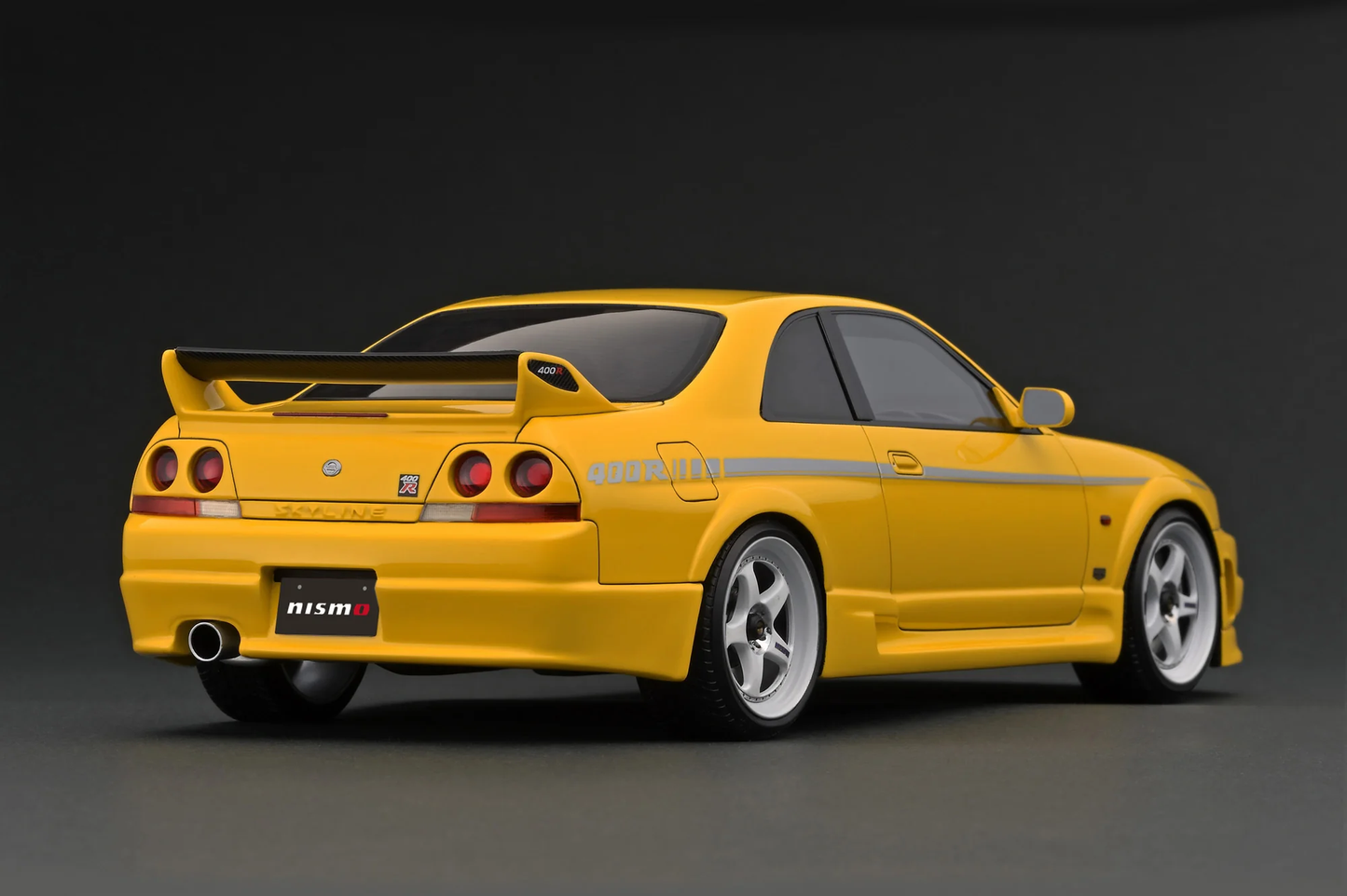 IG3658 NISMO 400R (BCNR33) Yellow Ignition Model 1:18