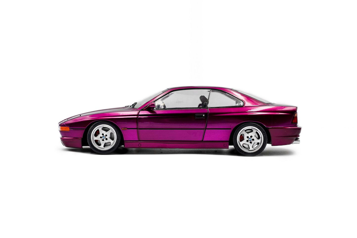 BMW 850 CSI E31 1991 Daytona Violet Solido 1:18