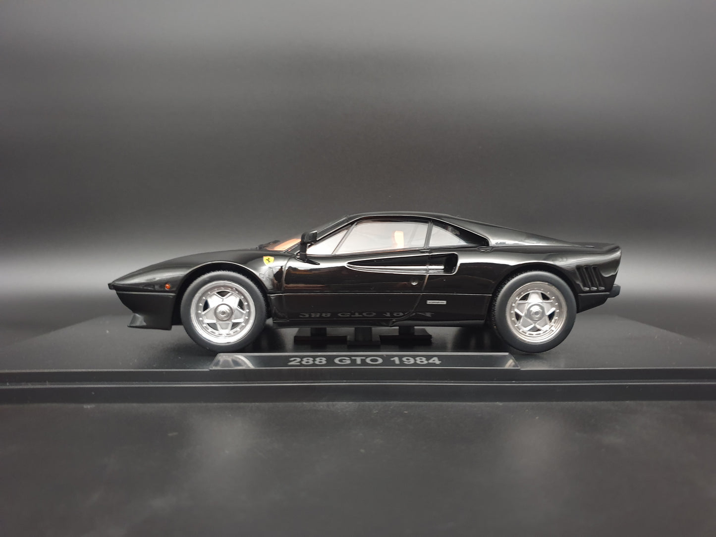 Ferrari 288 GTO 1984 black KK Scale Models 1:18