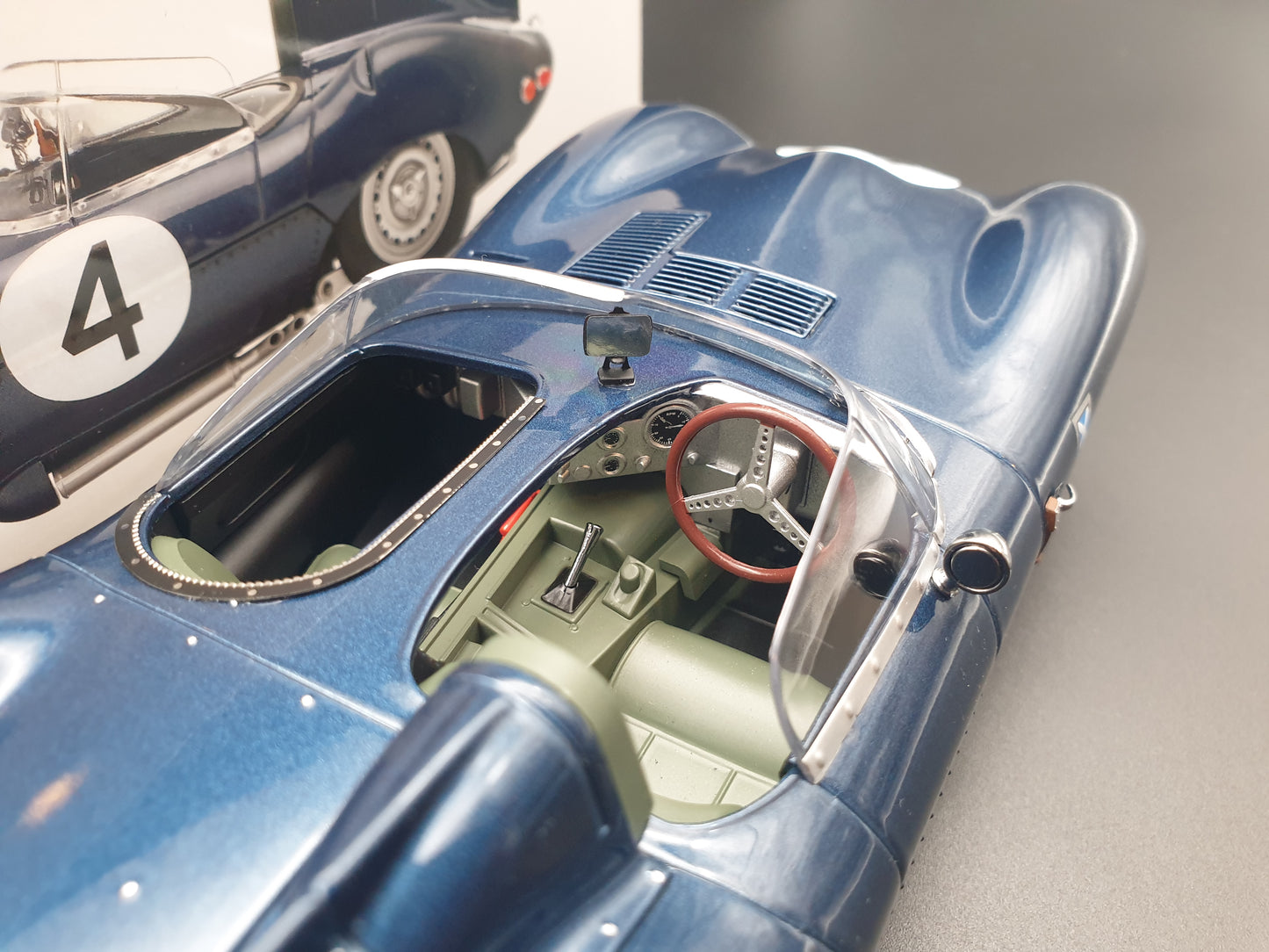 Jaguar D-Type #4 Winner 24h Le Mans 1956 Sanderson/Flockhart 1:18 CMR