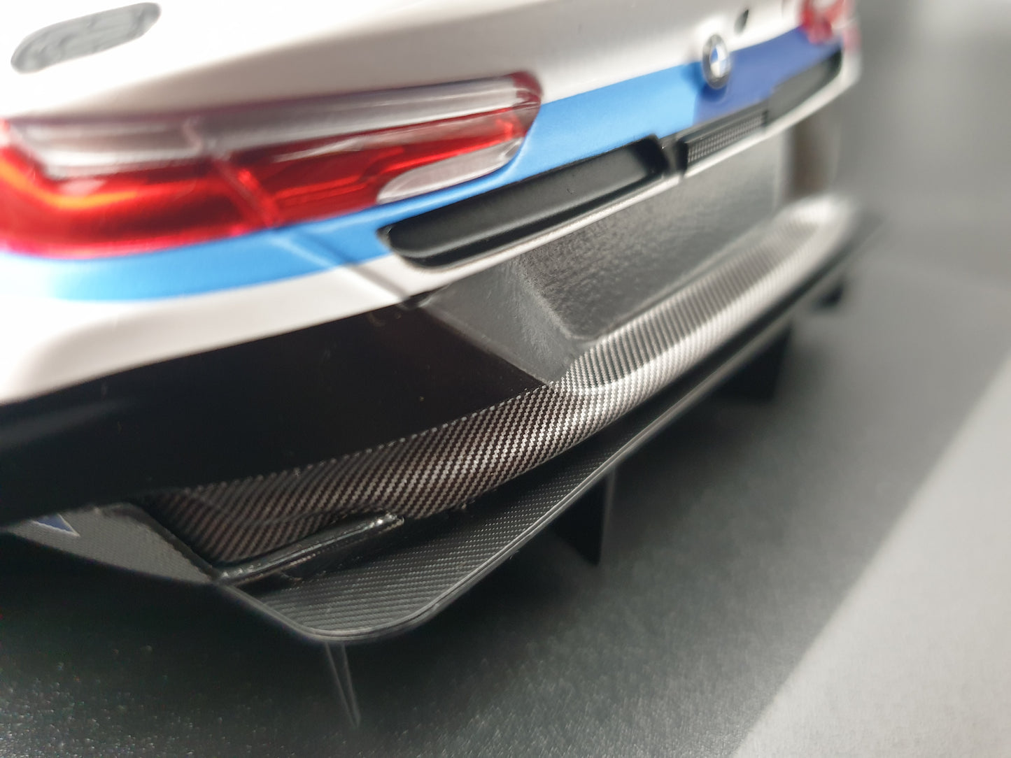 BMW M8 GTE RACING #1 Minichamps 1:18