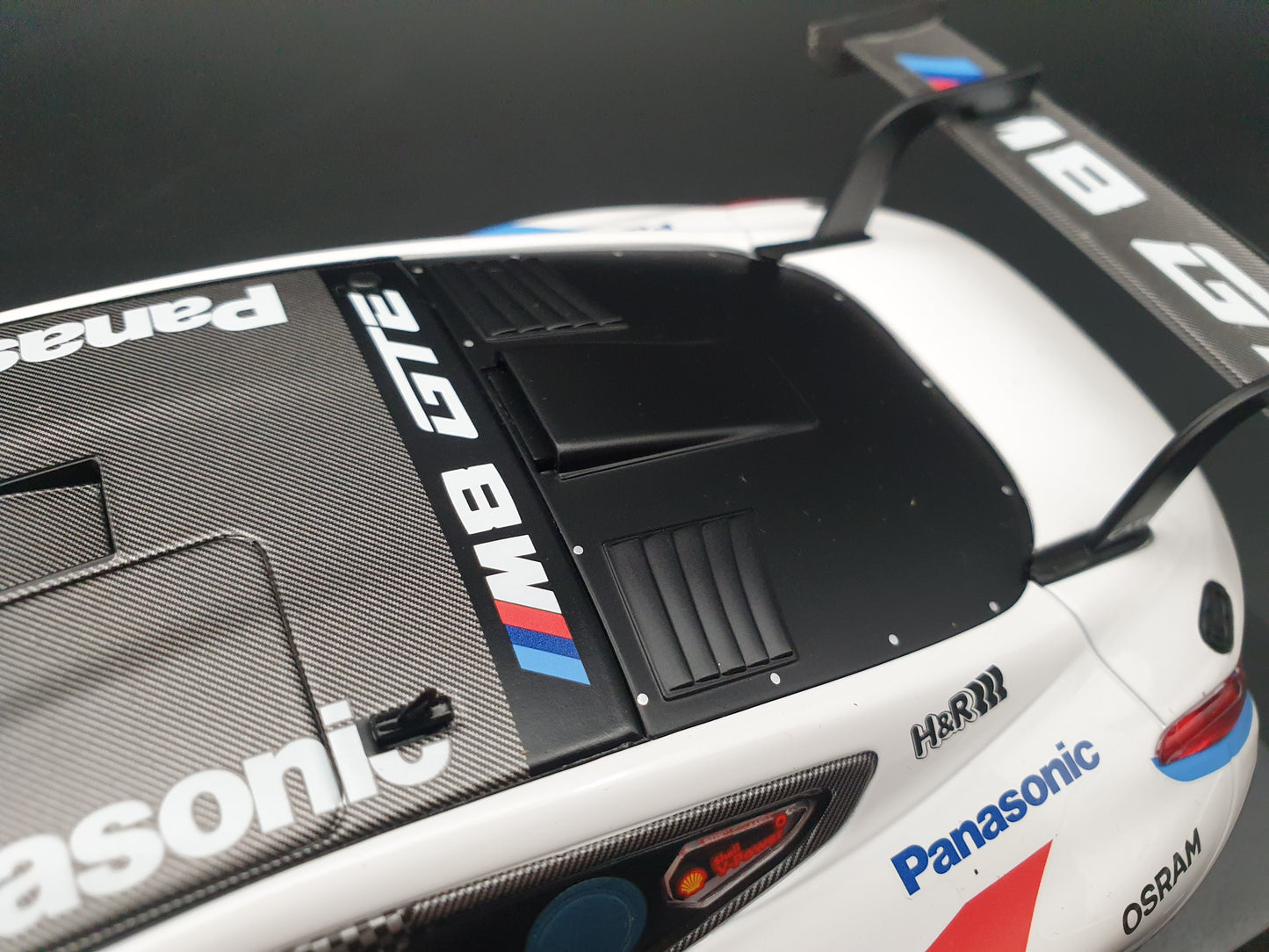 BMW M8 GTE RACING #1 Minichamps 1:18