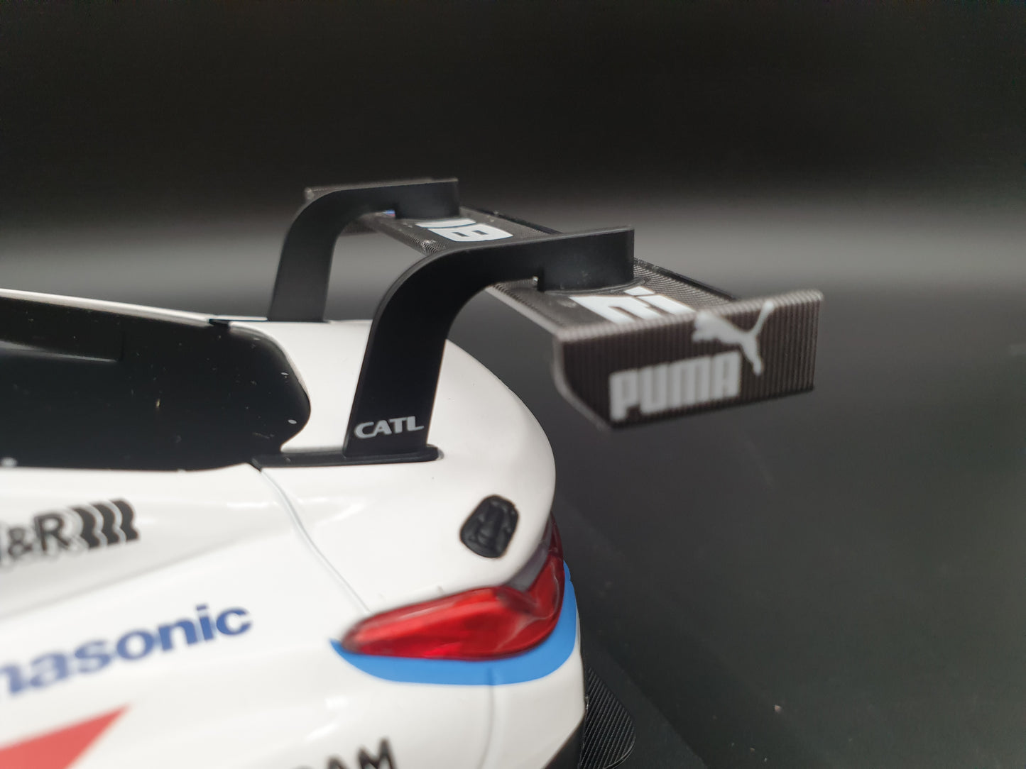 BMW M8 GTE RACING #1 Minichamps 1:18