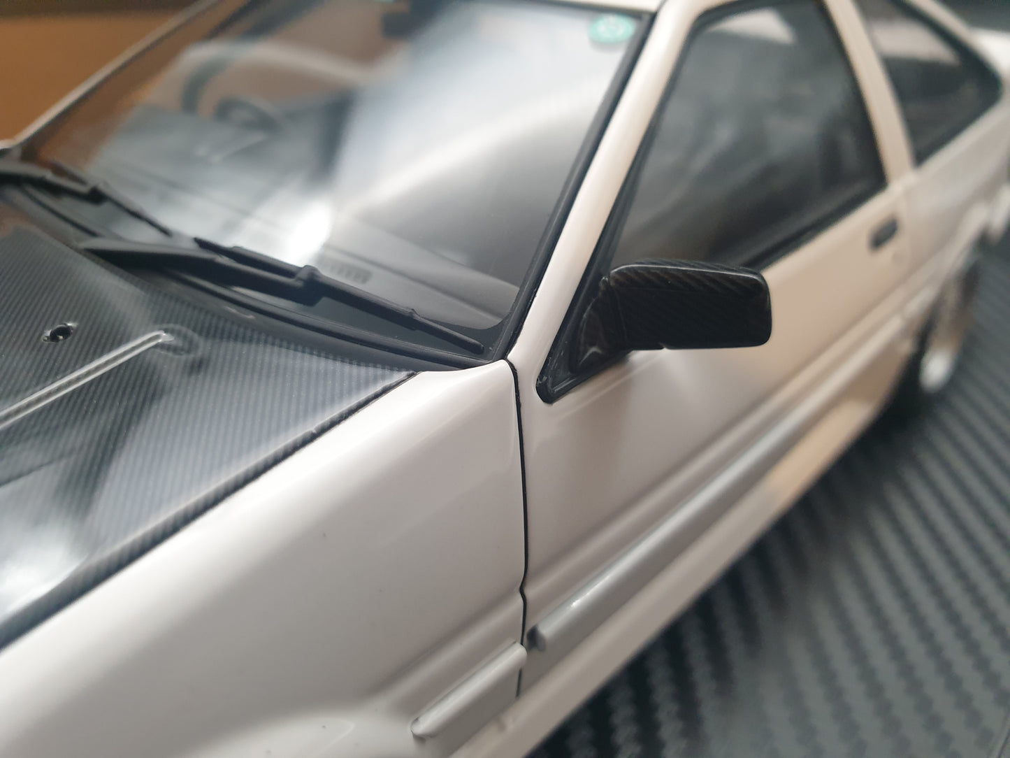 Toyota Sprinter Trueno AE86 Miniatur – Maßstab 1:18 – TK-Street Frühe Version