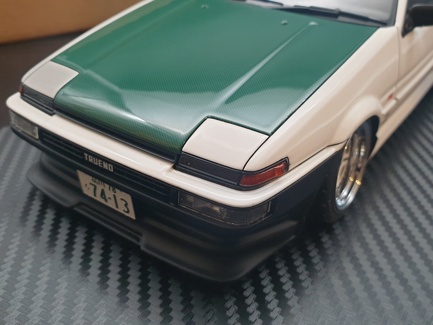 Toyota Sprinter Trueno AE86 Miniatur – Maßstab 1:18 – TK-Street Späte Version