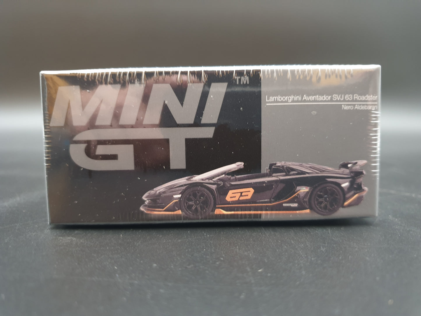 Lamborghini Aventador SVJ 63 Roadster Nero Aldebaran Mini GT 1:64