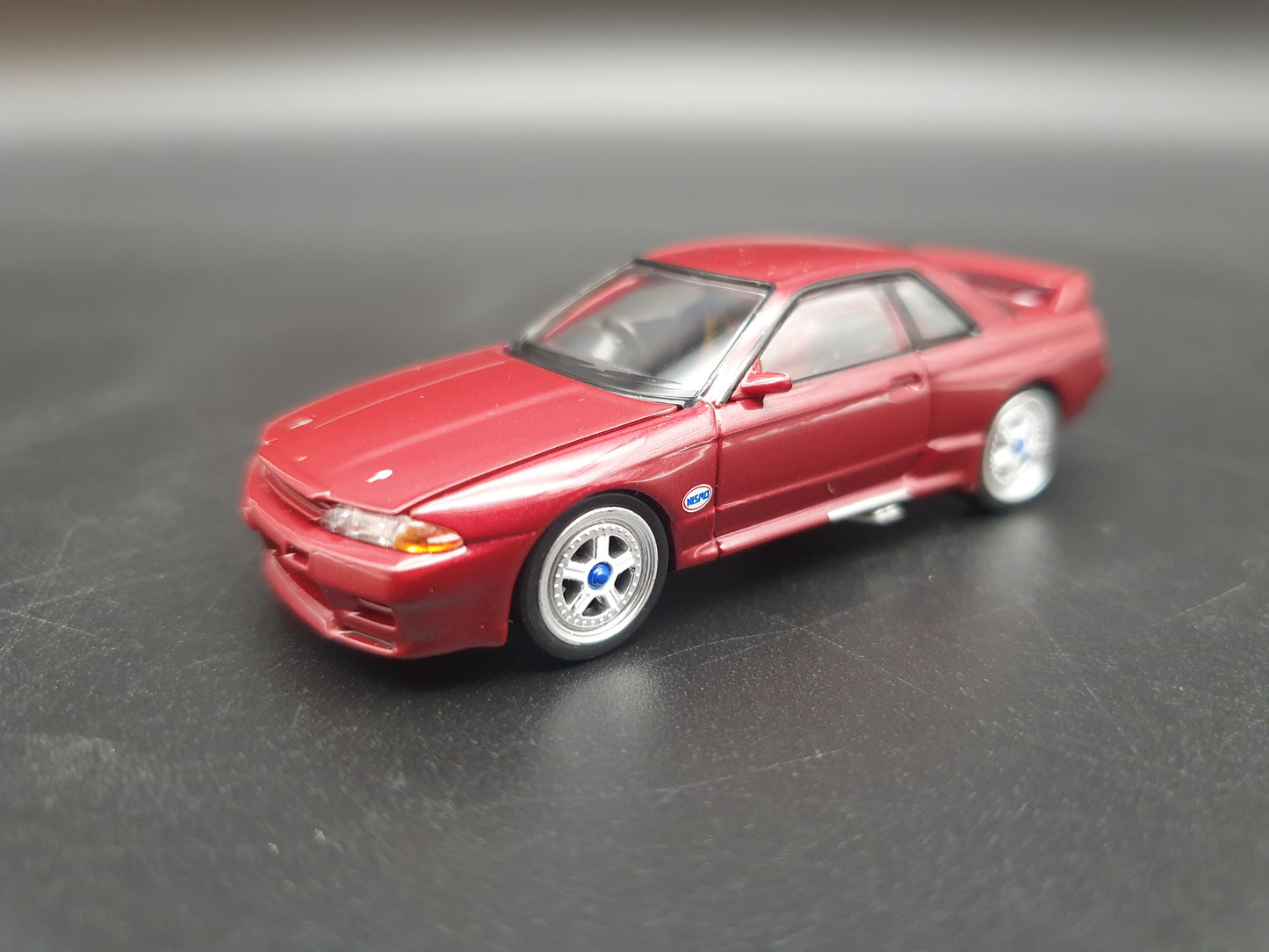 Nissan Skyline GT-R R32 Group A Plain Body Tomica Limited Vintage NEO 1:64