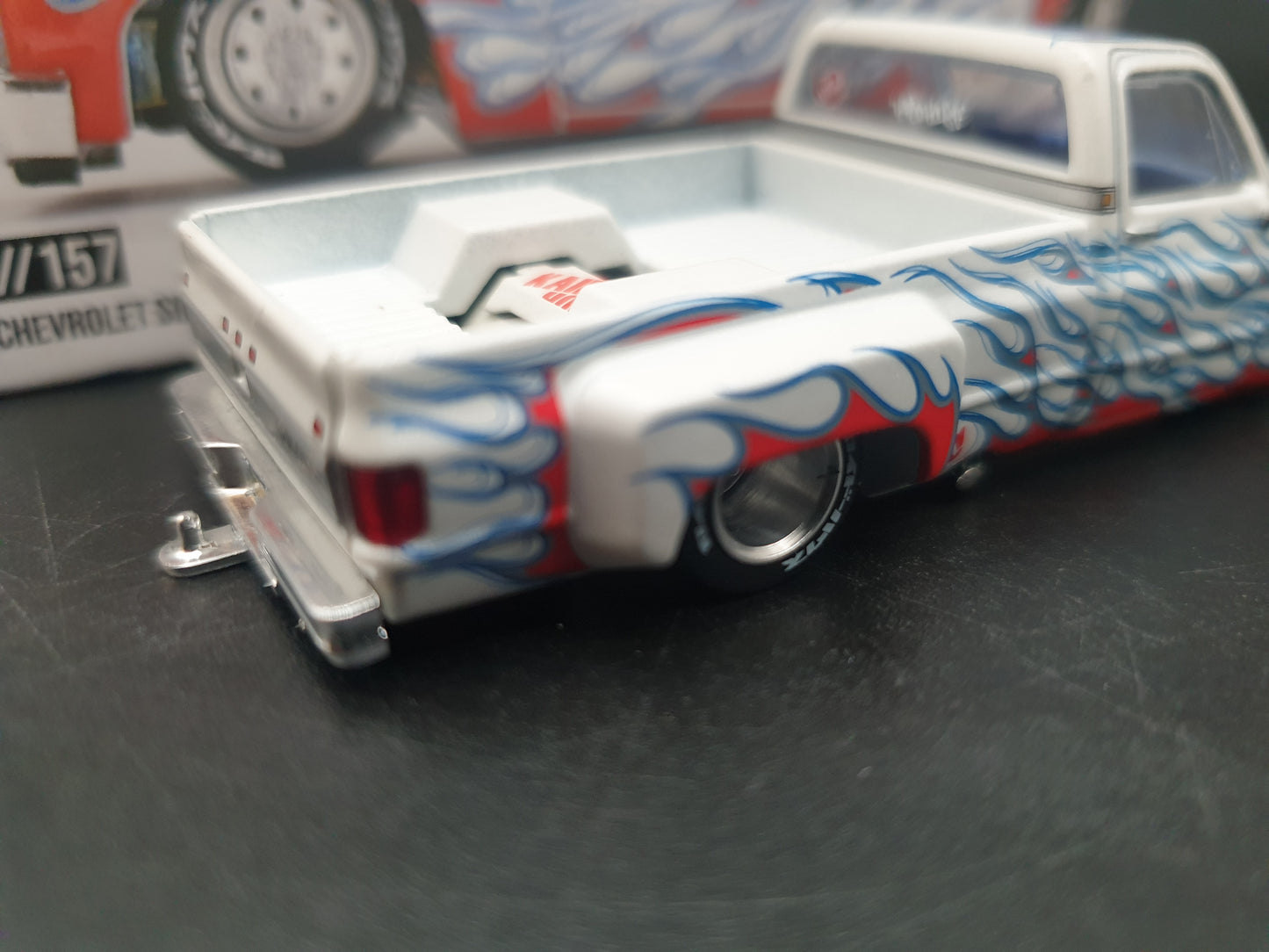 Chevrolet Silverado Dually One Fire V2 KAIDO HOUSE Mini GT 1:64