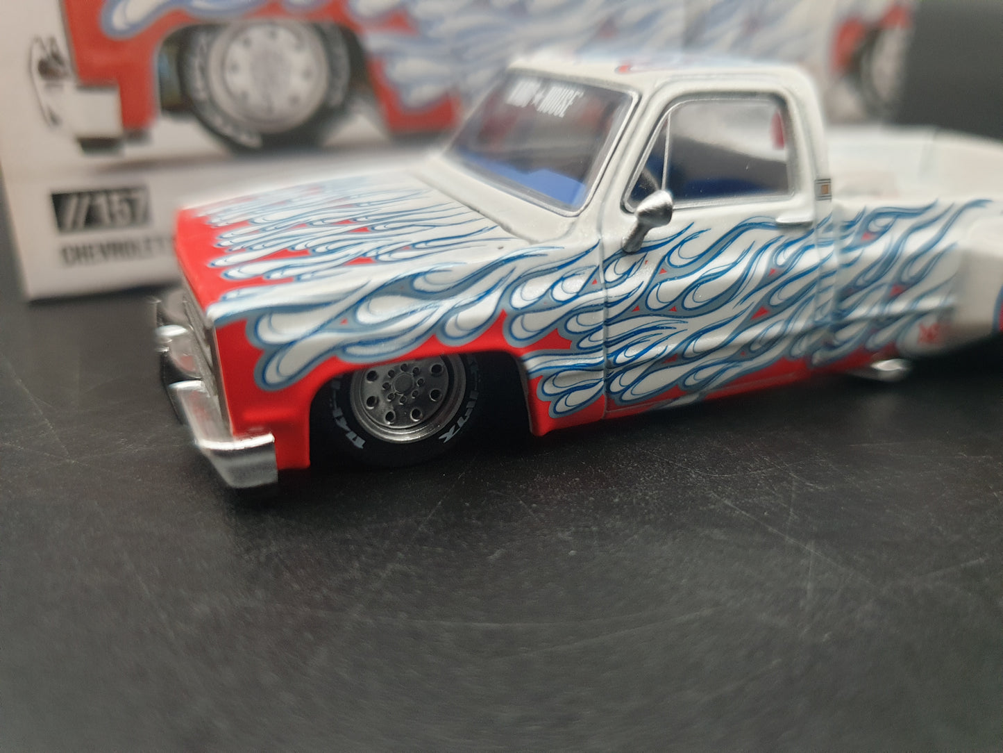 Chevrolet Silverado Dually One Fire V2 KAIDO HOUSE Mini GT 1:64
