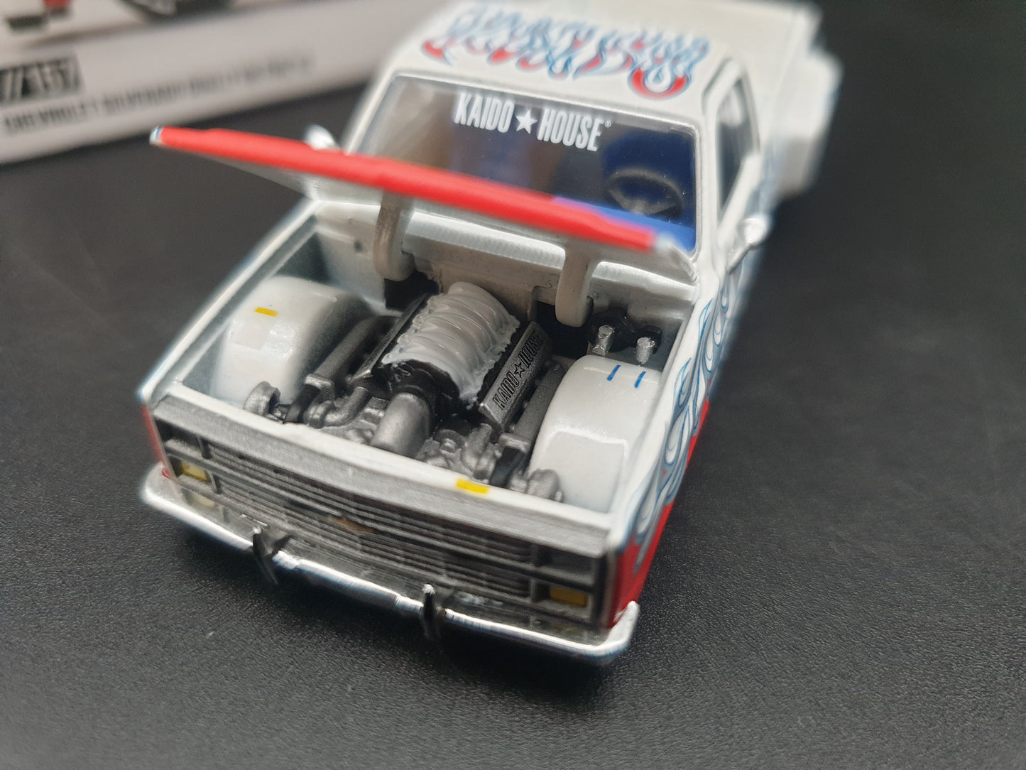 Chevrolet Silverado Dually One Fire V2 KAIDO HOUSE Mini GT 1:64