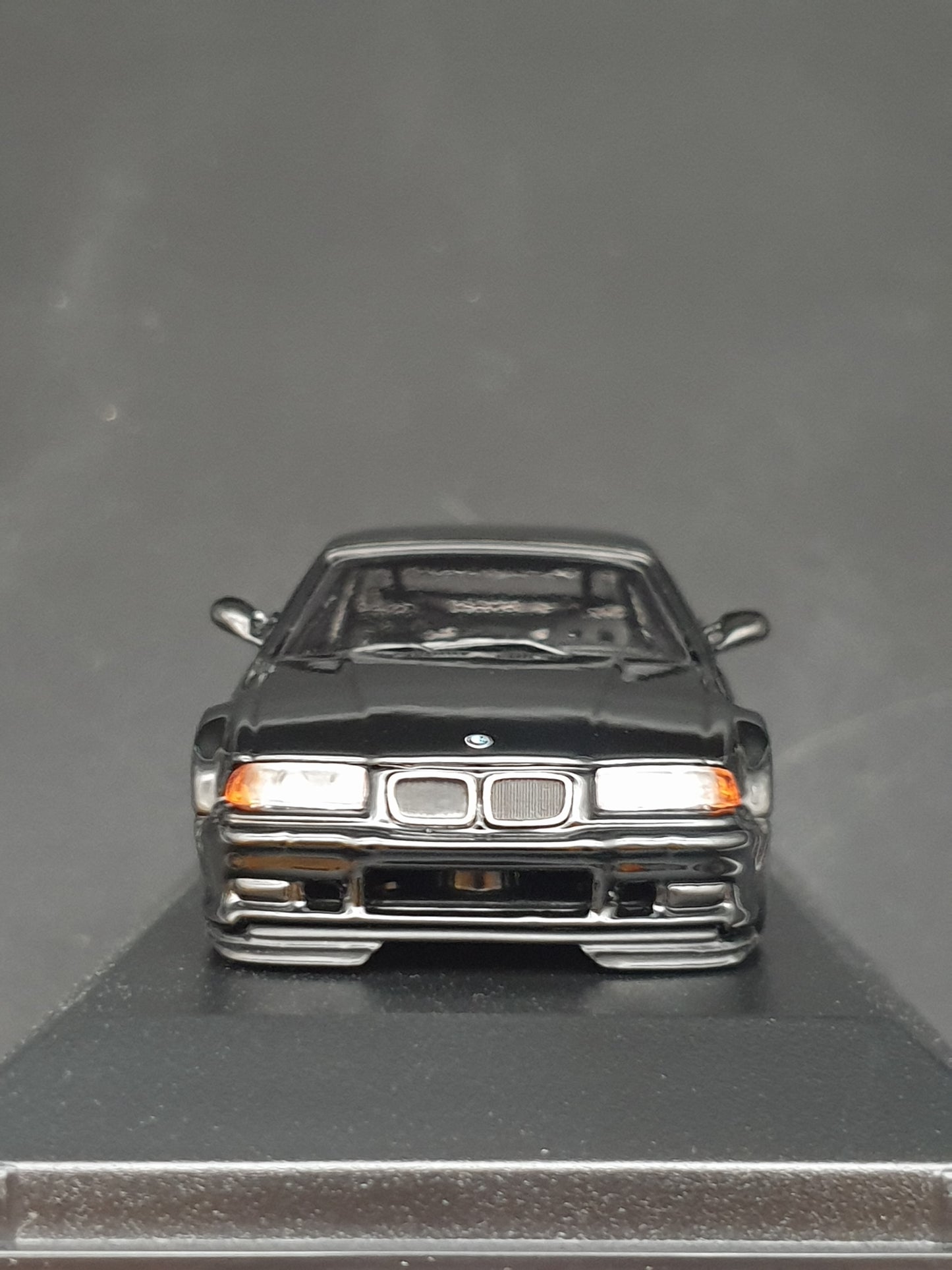 BMW M3 GTR E36 1993 Black Maxichamps 1:43
