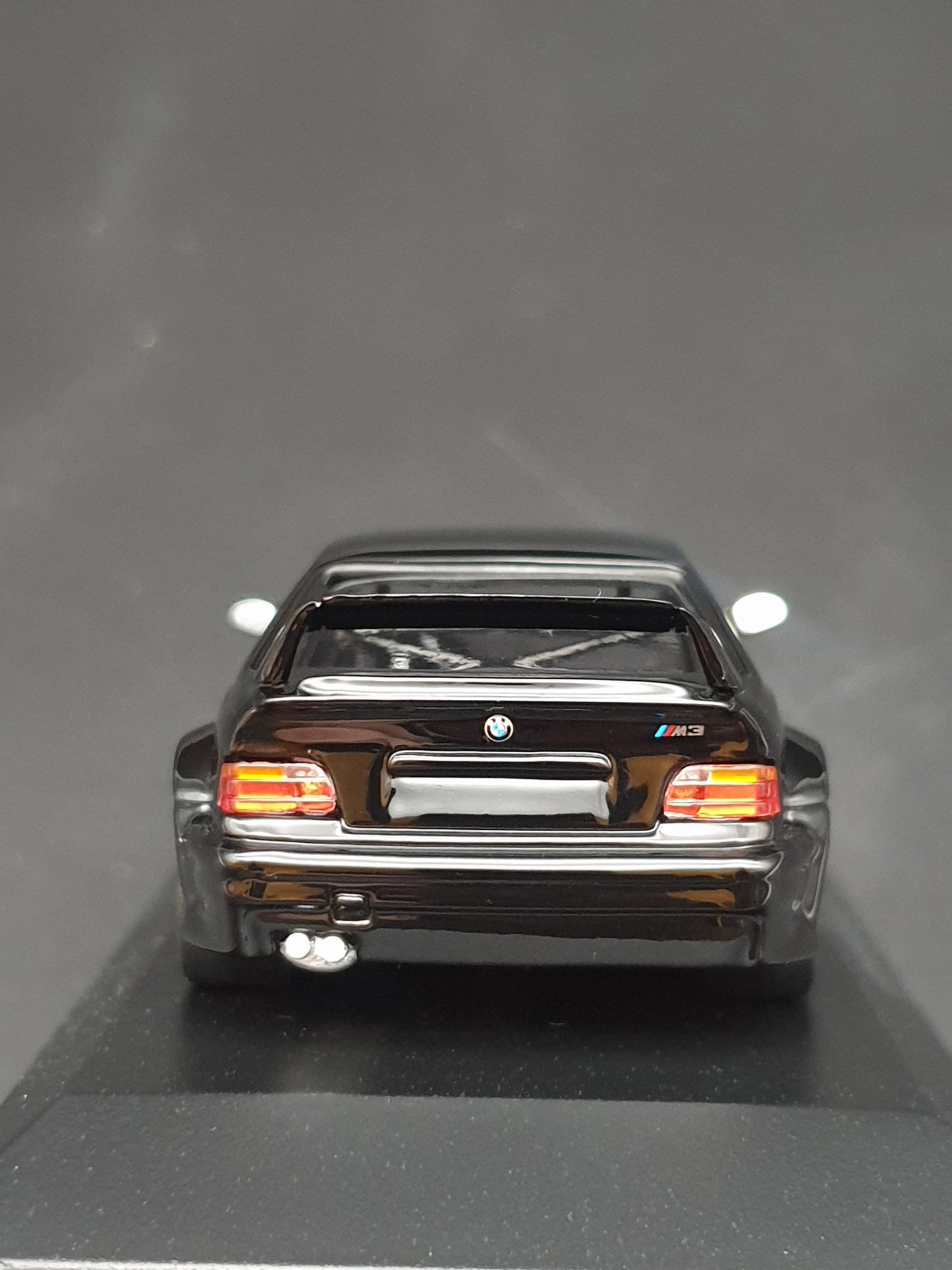 BMW M3 GTR E36 1993 Black Maxichamps 1:43