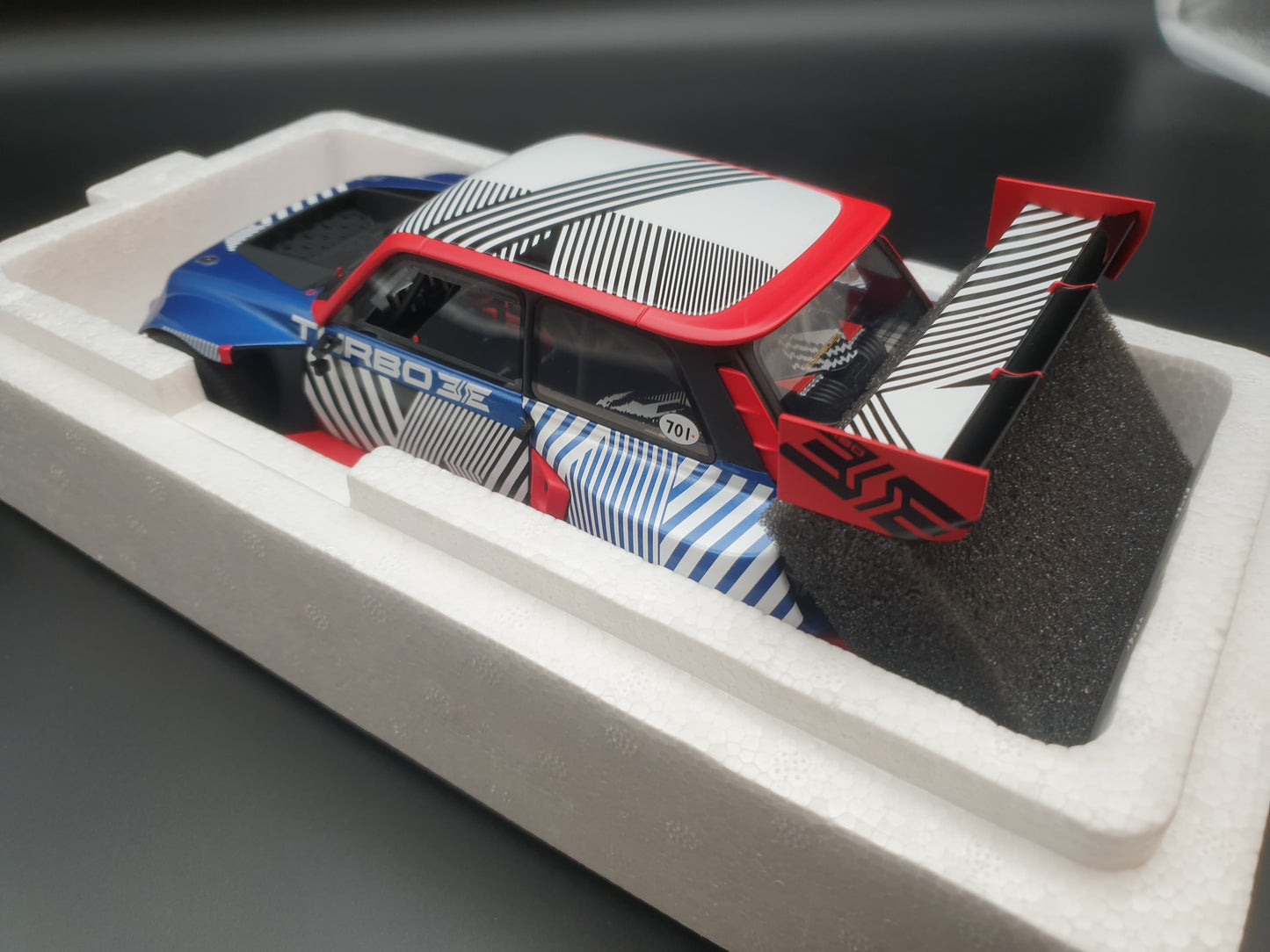 Renault 5 Turbo 3E E-Tech 2023 Ottomobile 1:18 OT1175