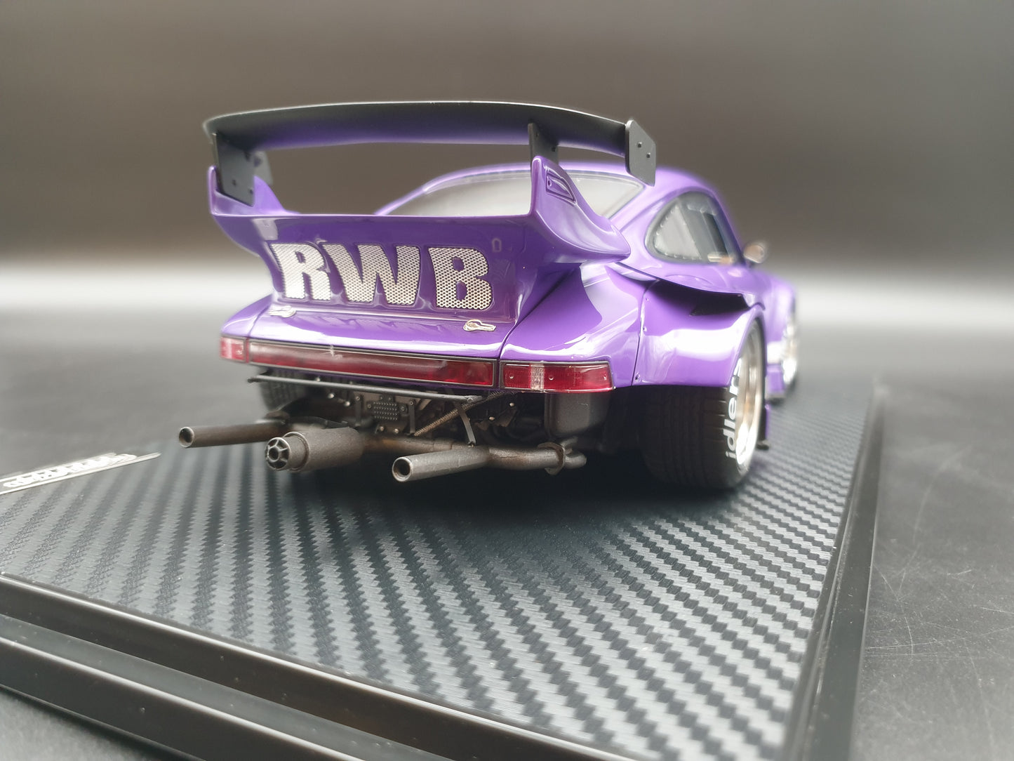 IG3698 RWB 930 Purple Ignition Model 1:18