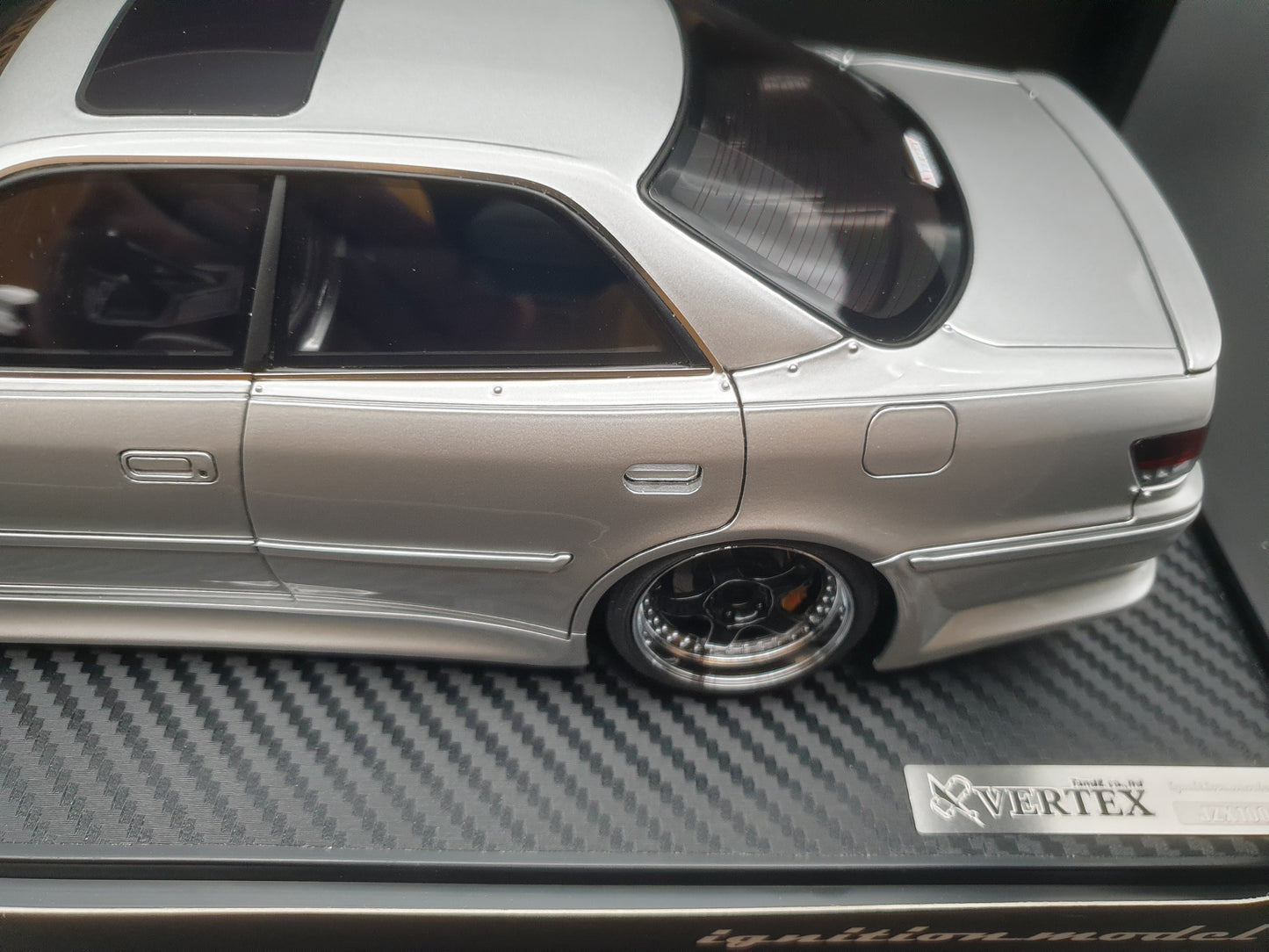 IG3578 Toyota Chaser VERTEX JZX100 MARK-II Silver Ignition Model 1:18