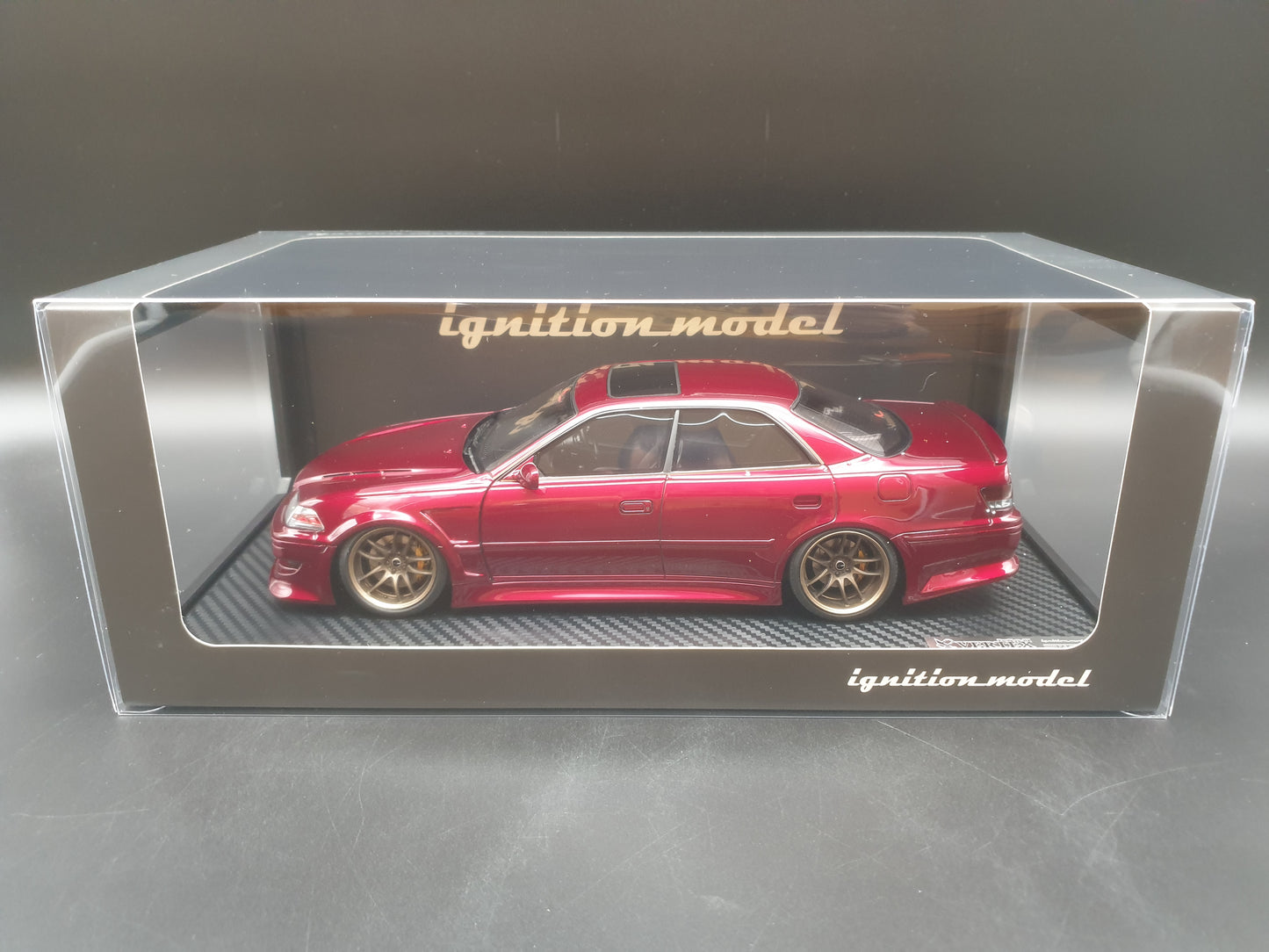 IG3577 Toyota Chaser VERTEX JZX100 MARK-II Red Metallic Ignition Model 1:18