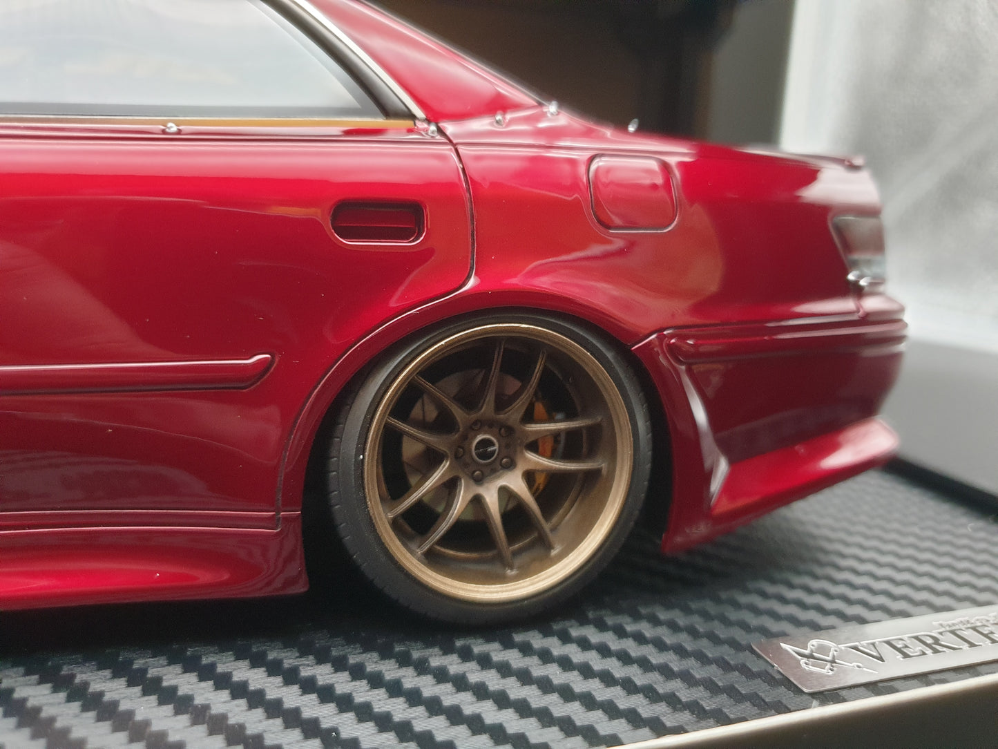 IG3577 Toyota Chaser VERTEX JZX100 MARK-II Red Metallic Ignition Model 1:18