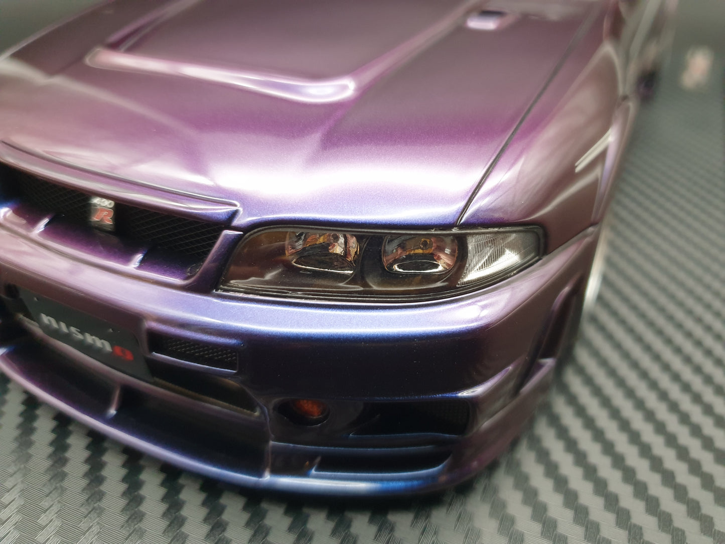 IG3657 NISMO 400R (BCNR33) Midnight Purple Ignition Model 1:18