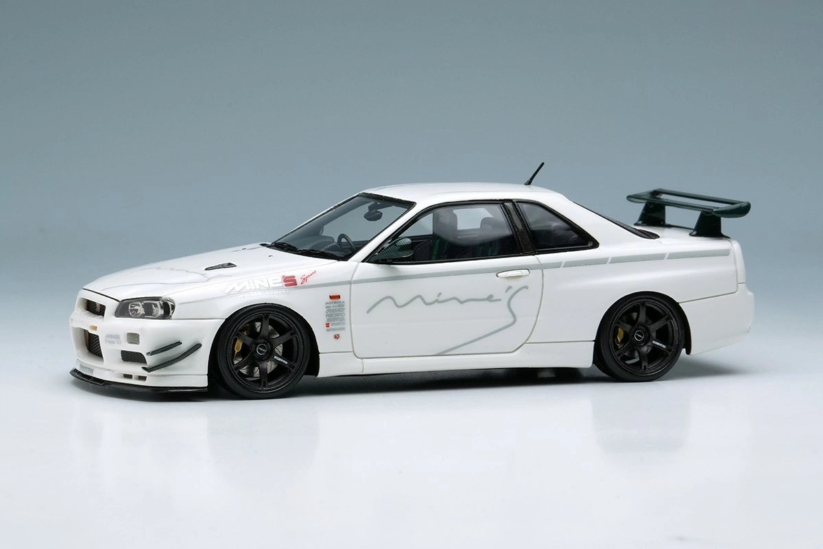 Miniature Nissan Skyline GT-R R34 - Mine's EM760 - Scale 1:18