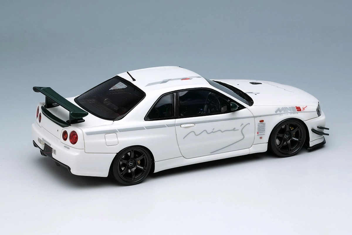 Miniature Nissan Skyline GT-R R34 - Mine's EM760 - Scale 1:18