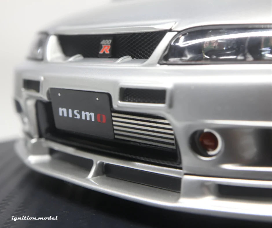 IG3654 NISMO 400R (BCNR33) Silver Ignition Model 1:18