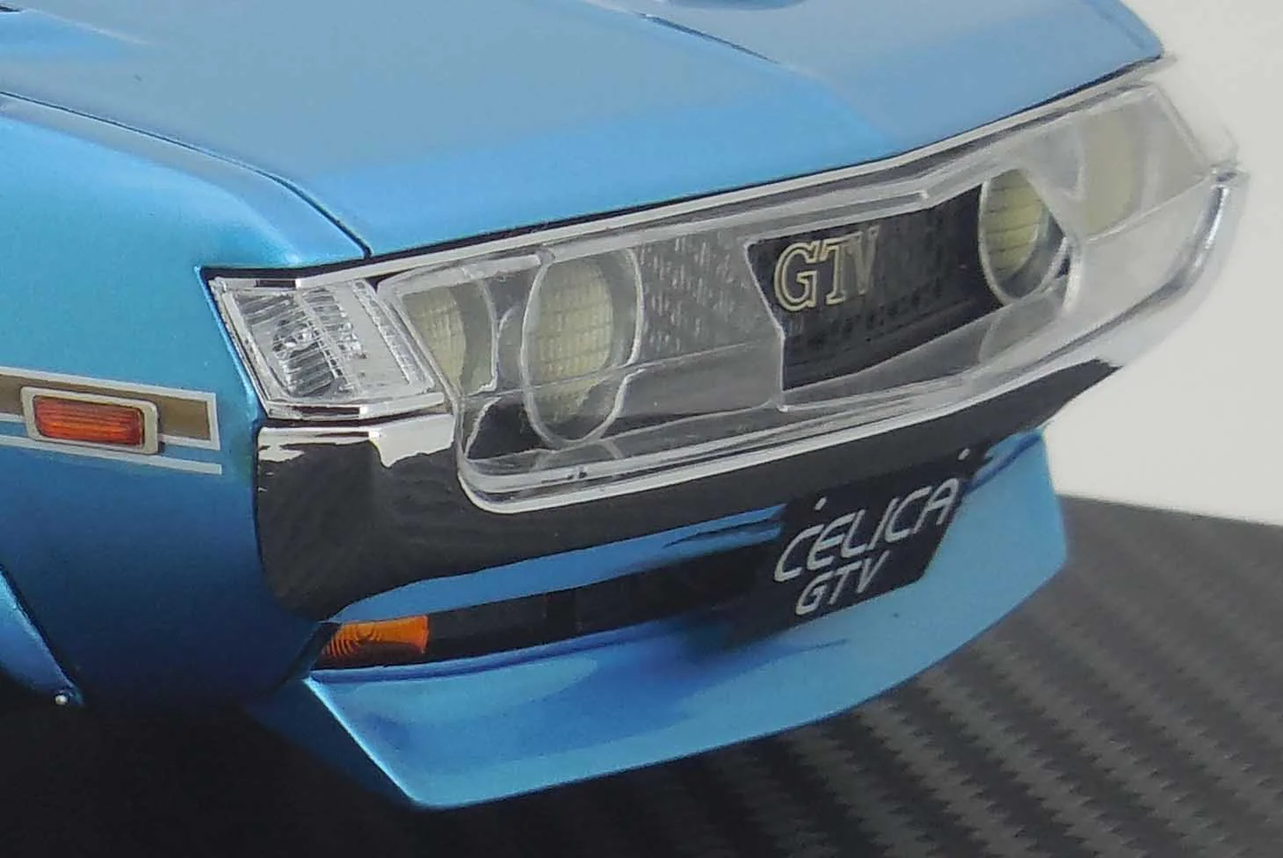 Miniatur-Toyota Celica 1600GTV (TA22) – Maßstab 1:18 – Hellmetallic-Blau