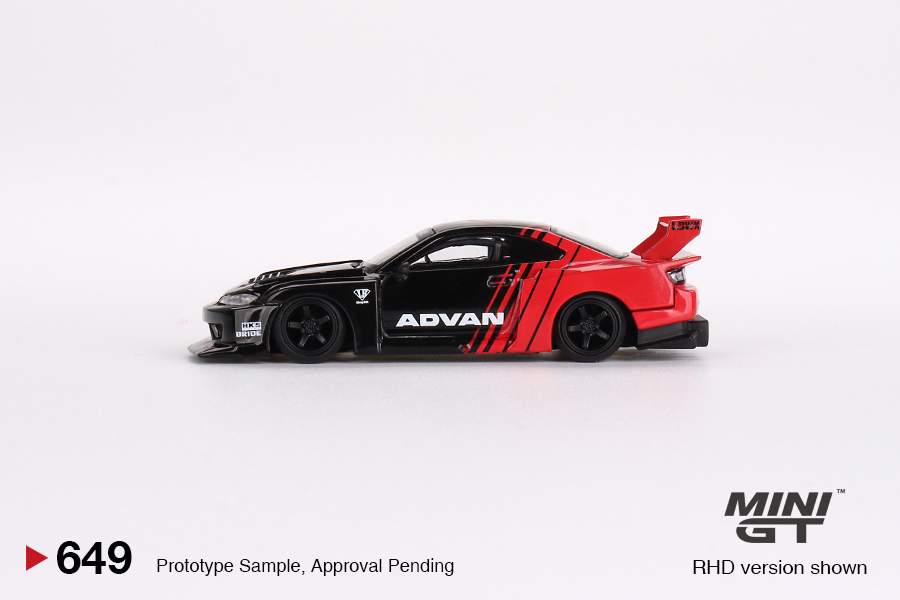 LB-Super Silhouette Nissan S15 Silvia Advan Mini GT 1:64