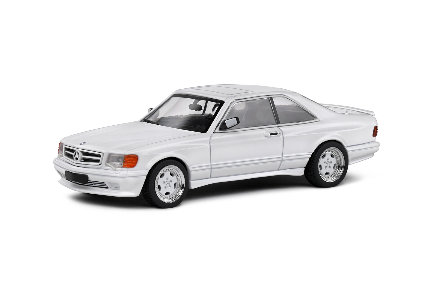 Mercedes Benz 560 SEC AMG Widebody Classic White Solido 1:43