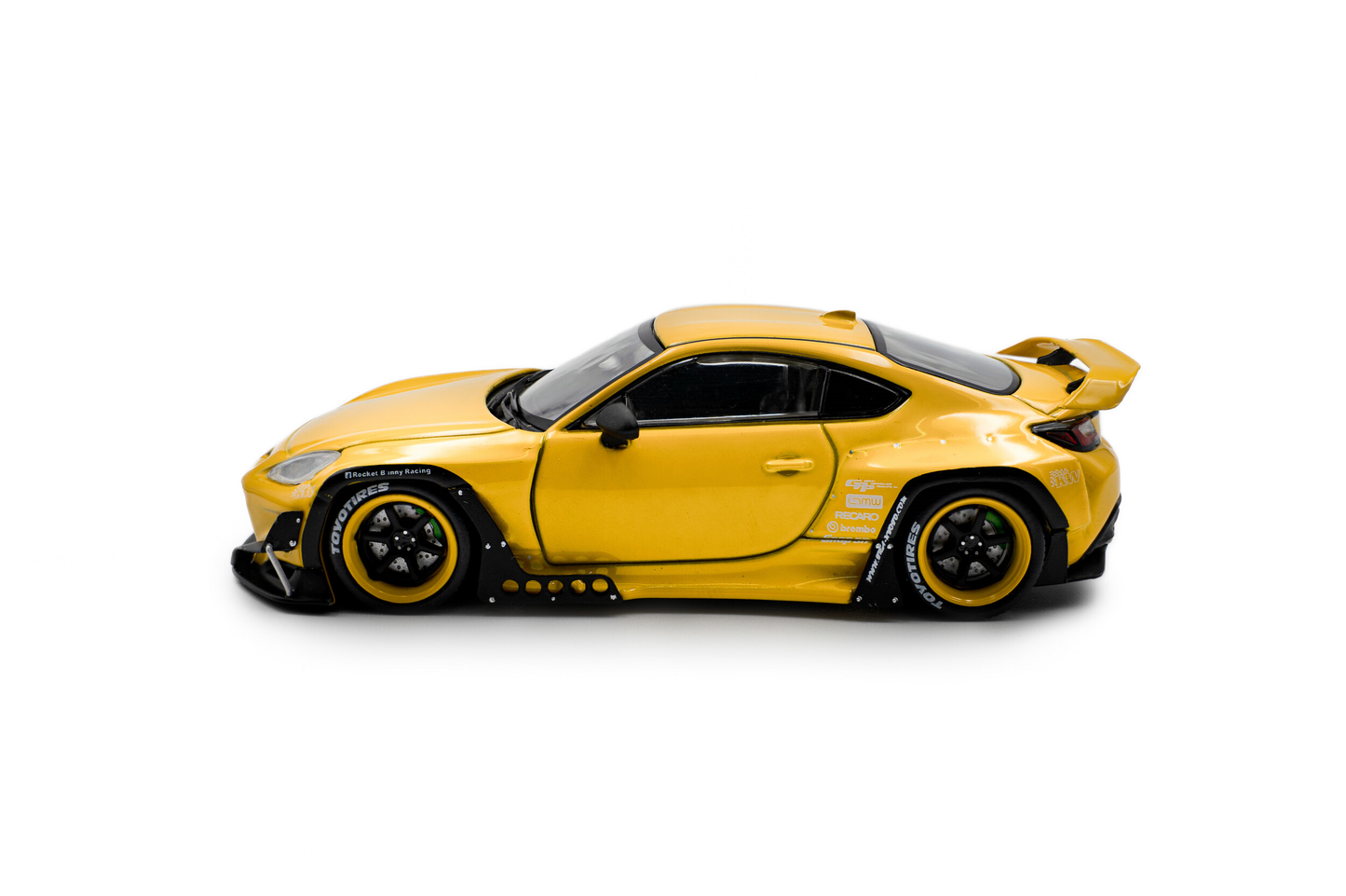 Pandem Toyota GR86 Yellow Solido 1:43