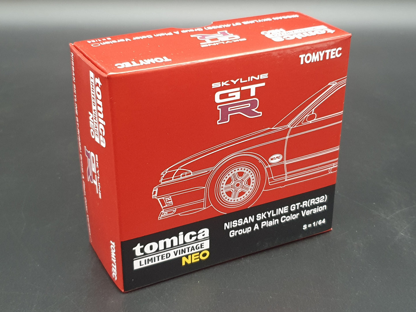 Nissan Skyline GT-R R32 Group A Plain Body Tomica Limited Vintage NEO 1:64