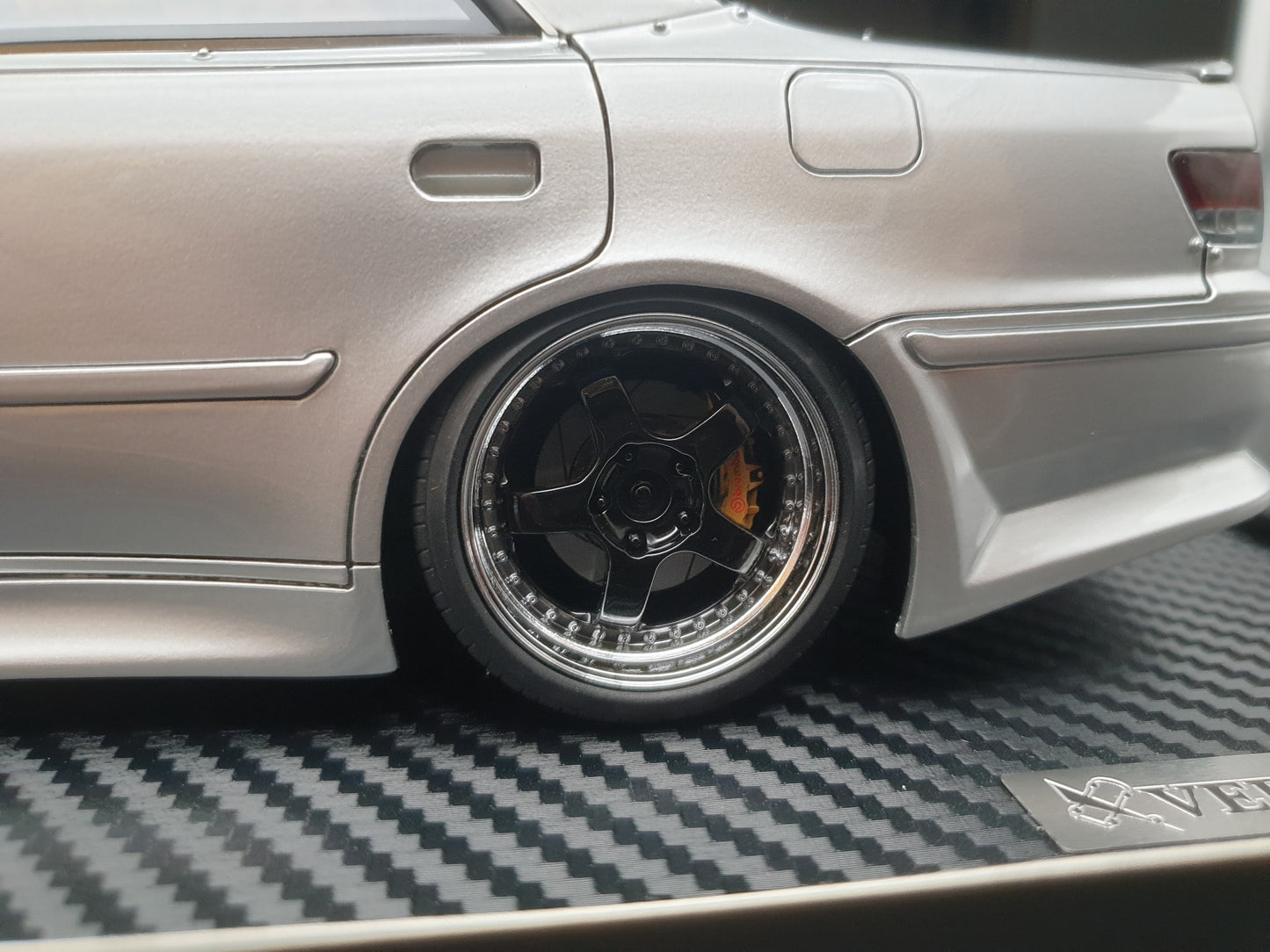 IG3578 Toyota Chaser VERTEX JZX100 MARK-II Silver Ignition Model 1:18