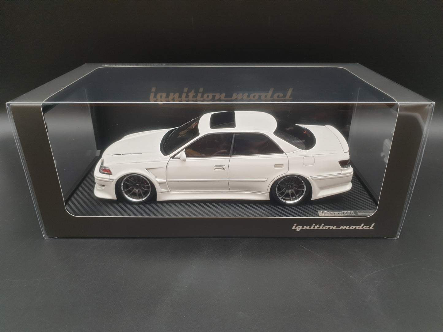 IG3576 Toyota Chaser VERTEX JZX100 MARK-II White Ignition Model 1:18