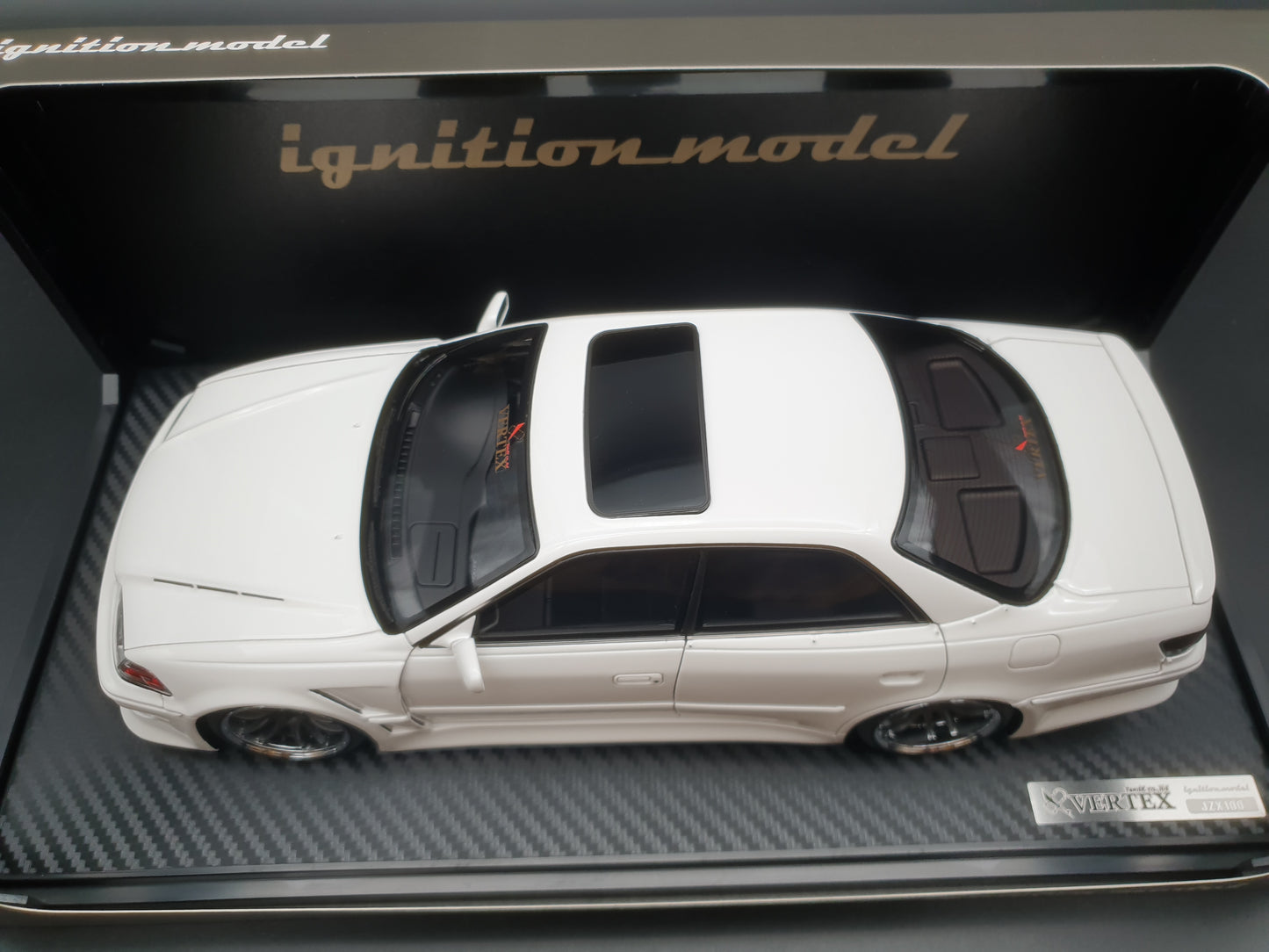 IG3576 Toyota Chaser VERTEX JZX100 MARK-II White Ignition Model 1:18
