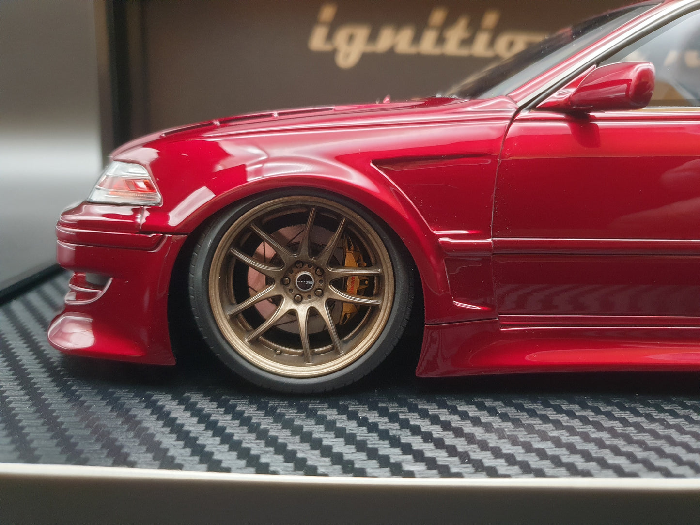 IG3577 Toyota Chaser VERTEX JZX100 MARK-II Red Metallic Ignition Model 1:18