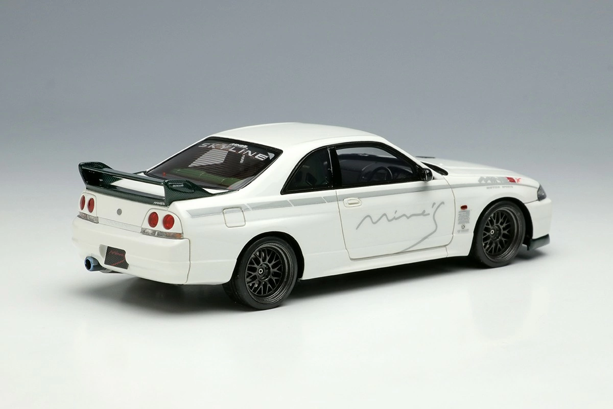 Miniatura Nissan Skyline GT-R R33 - Mine EM680 - Scala 1:18
