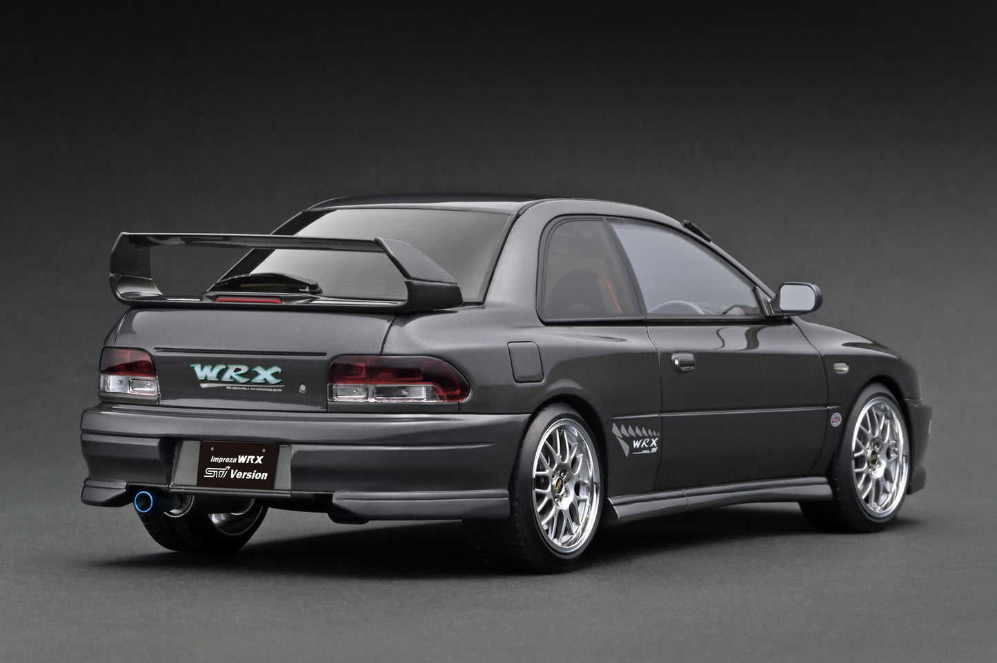 IG3552 SUBARU Impreza WRX Type R Sti Version V (GC8) Gun Metallic Ignition Model 1:18