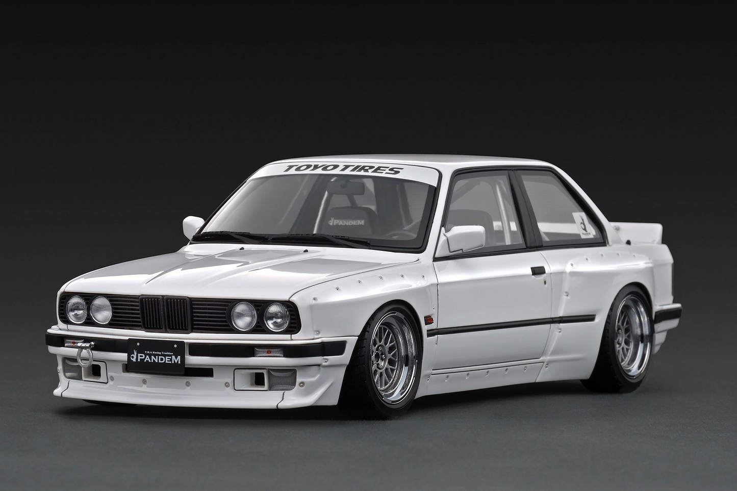PANDEM 30 (BMW E30) White Ignition Model 1:18