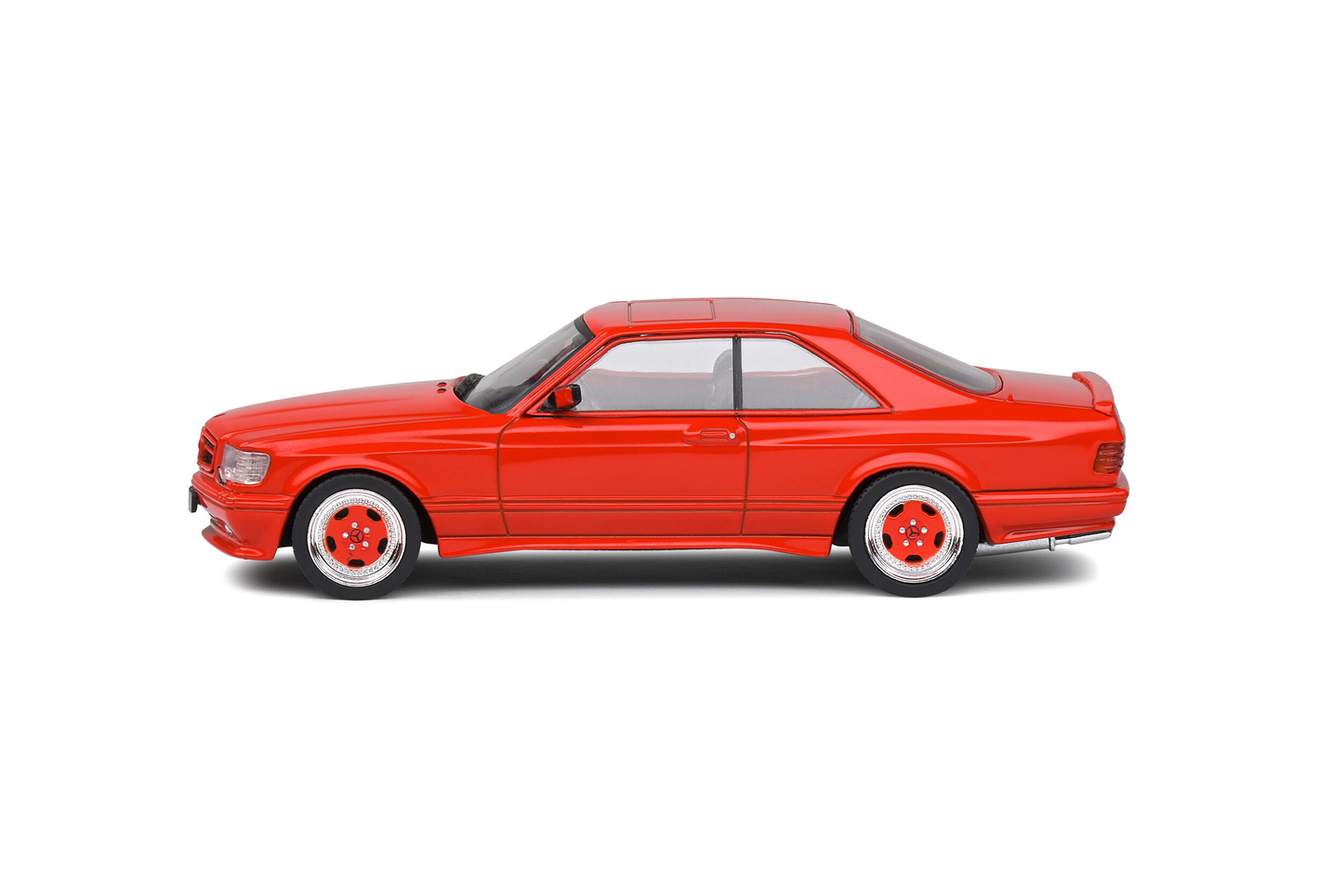 Mercedes Benz 560 SEC AMG Widebody Signal Red Solido 1:43