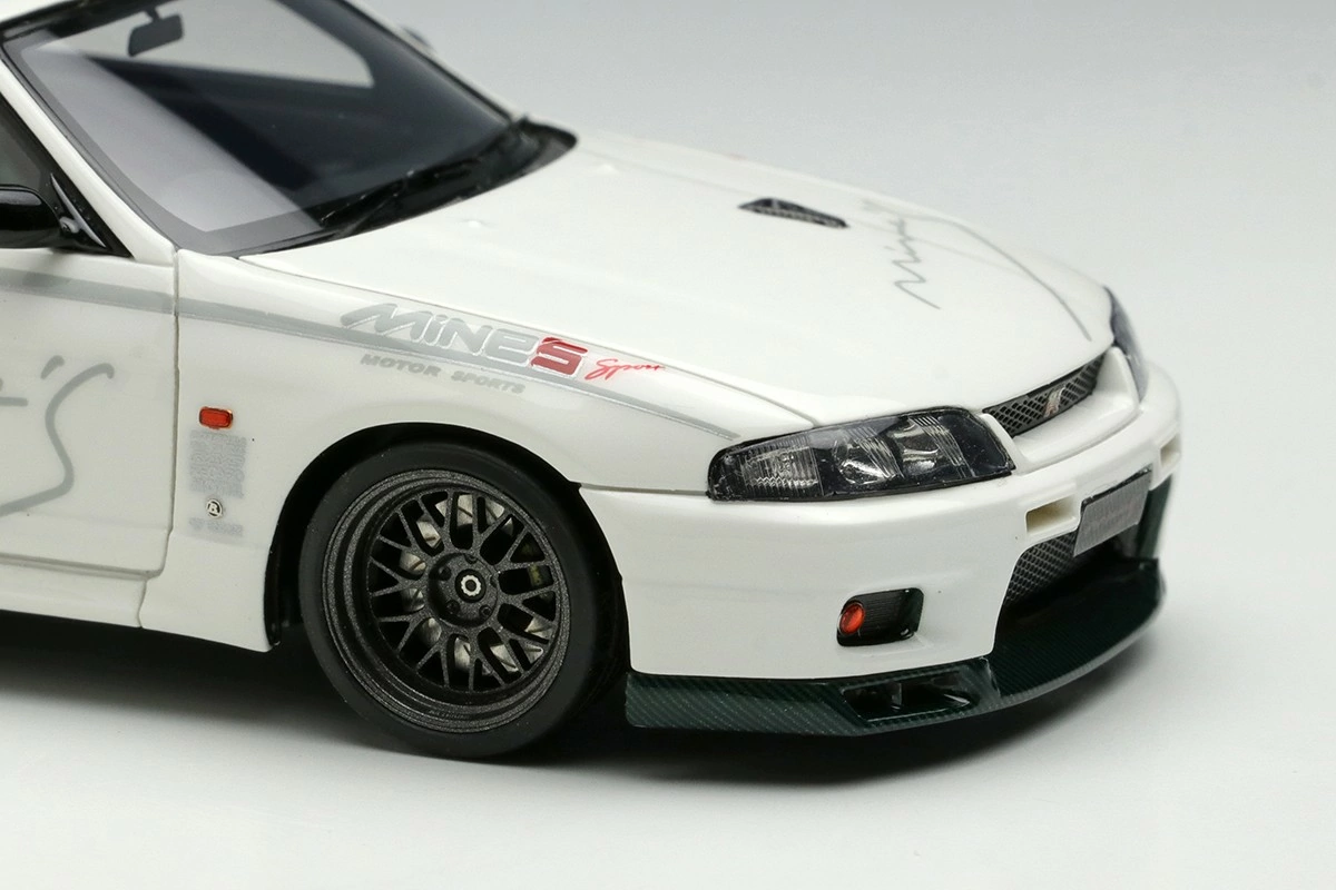 Miniatura Nissan Skyline GT-R R33 - Mine EM680 - Scala 1:18